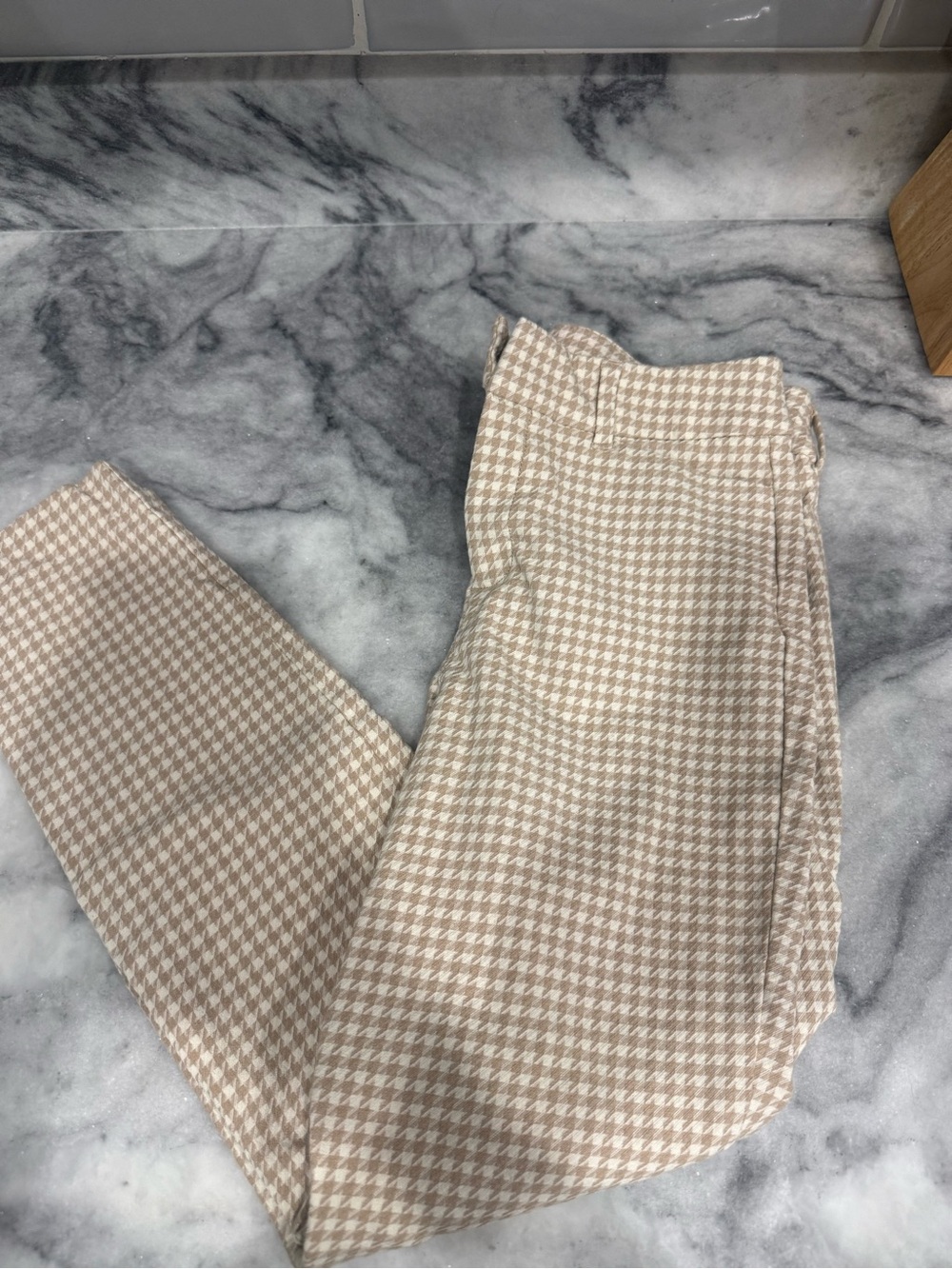 Old Navy Beige Houndstooth Pixie Pants Sz 6